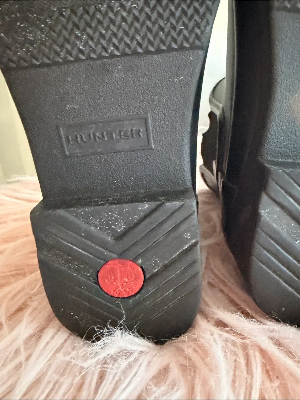Hunter Women's Chelsea Rain Boots in Black